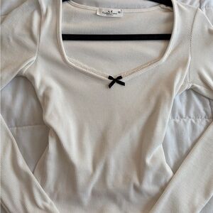 Ribbed Long-Sleeve Scoop Neck Top with Bow - White